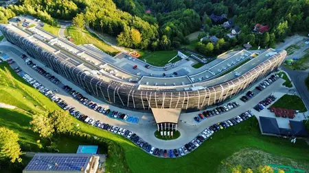 Hotel-Mercure-Szczyrk-Resort-rozwiazania-Saint-Gobain (9).jpg
