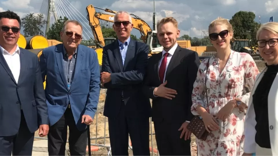 Saint-Gobain partnerem inwestycji "Pracownia Przewrotu Kopernikańskiego"