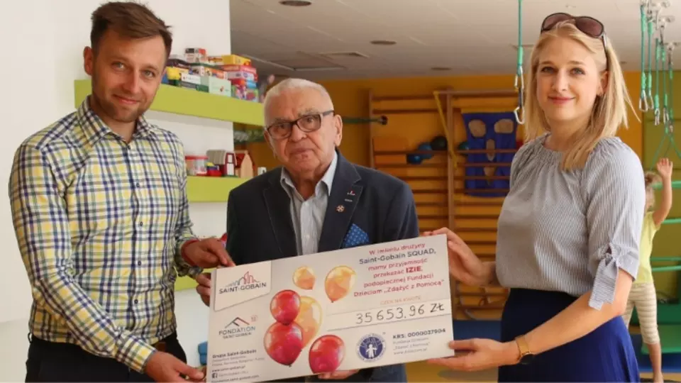Drużyna Saint-Gobain Squad wsparła leczenie Izy