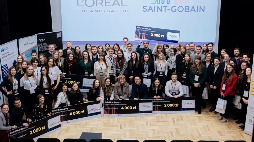 Finał #BuildtheBeauty L'Oréal Groupe & Saint-Gobain Hackathon