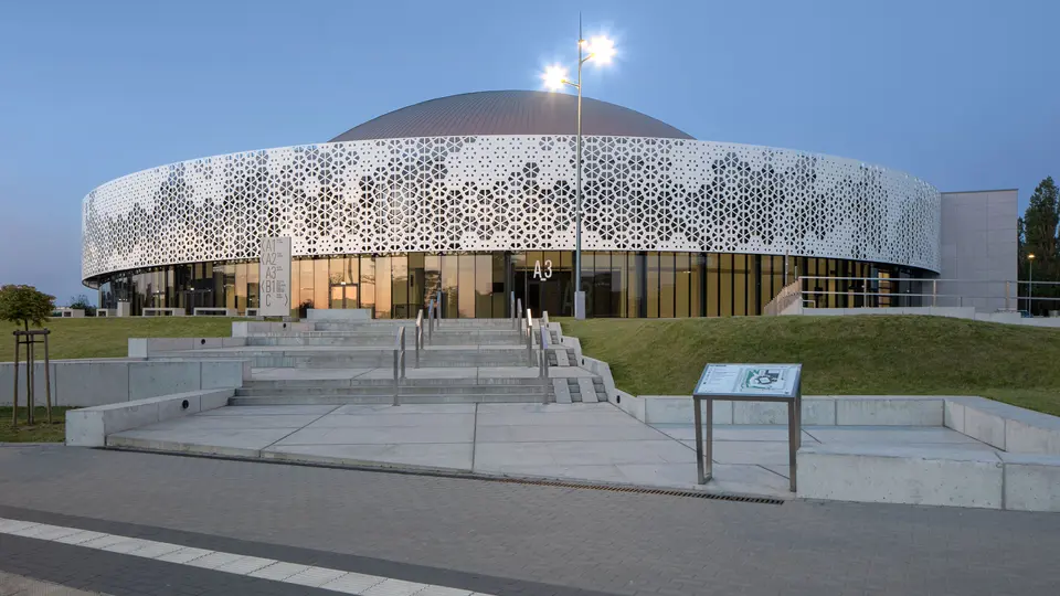 Olsztyn-Hala-Urania_realizacja-Saint-Gobain (3)