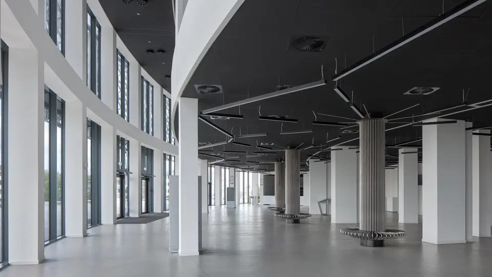 Olsztyn-Hala-Urania_realizacja-Saint-Gobain (6)