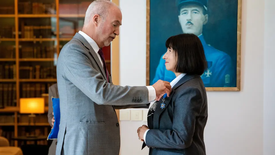 Joanna Czynsz-Piechowiak - Narodowy Order Zasługi w Ambasadzie Francji (3).jpg